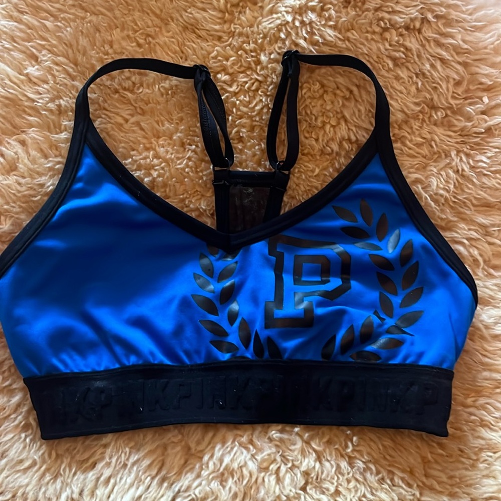 Pink active wear crop top in blue size XS